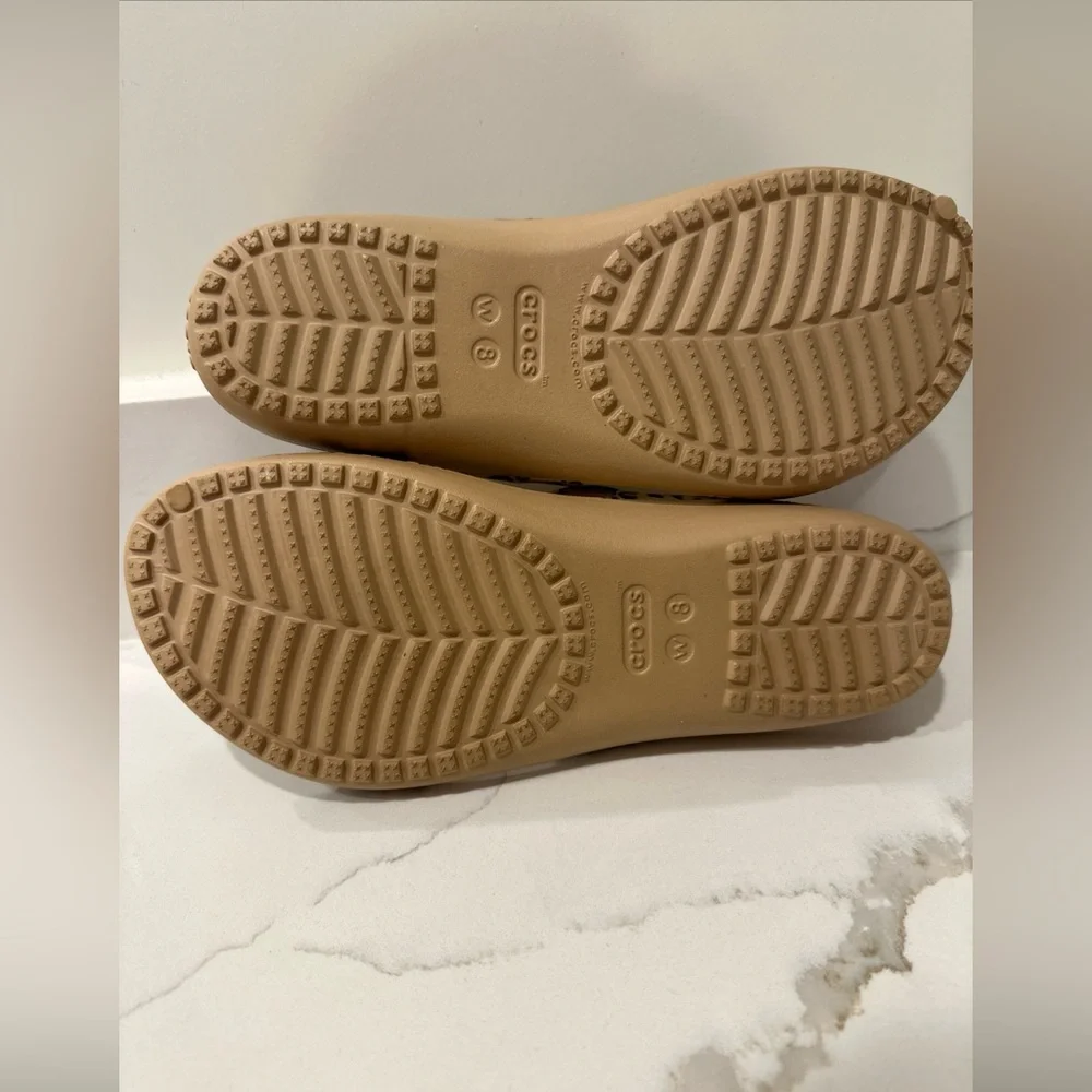 Crocs Kadee II Leopard Graphic Sandals Women's Size 8 Comfort Cushion Cute Sexy - Picture 8 of 13